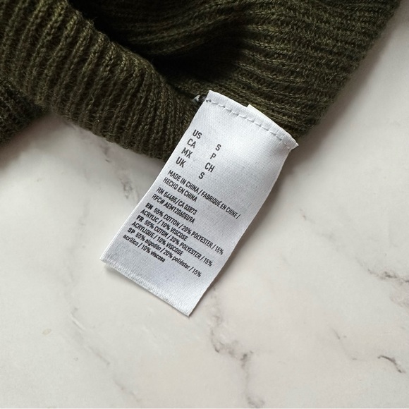 NWT American Eagle Outfitters Small Green Light Ribbed Knit Long Sleeve - Picture 5 of 12